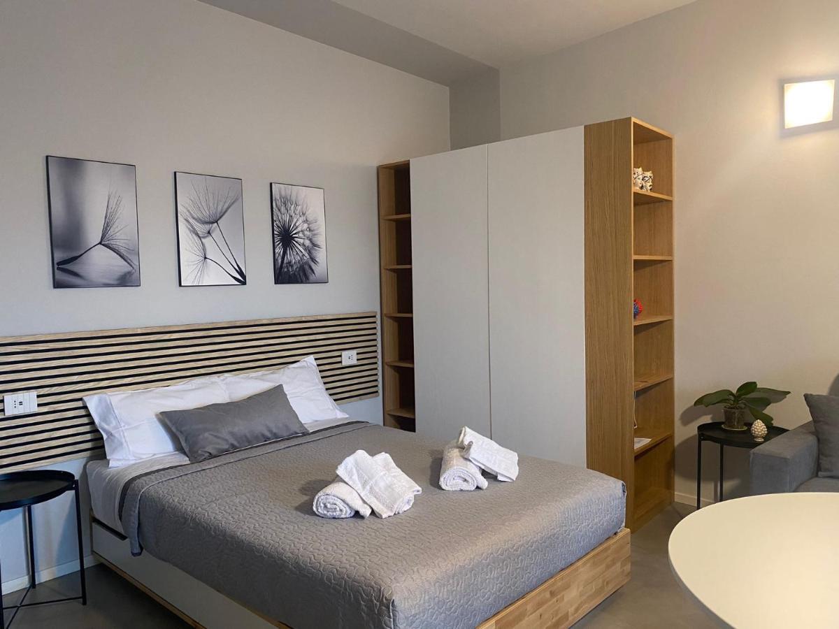 Porta San Paolo House Aparthotel Castelbuono  Buitenkant foto